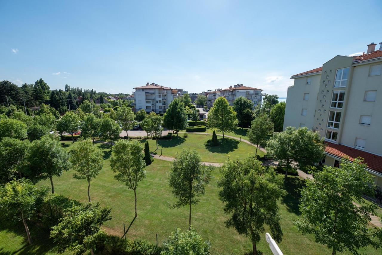 Lakeside Family Apartment Siófok Exterior foto