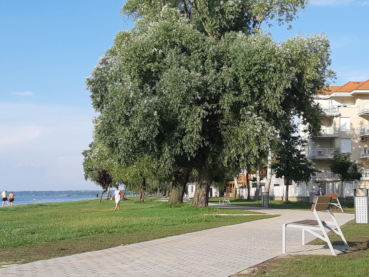 Lakeside Family Apartment Siófok Exterior foto